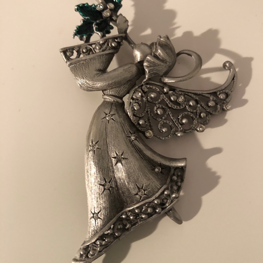 CHRISTMAS ANGEL PIN, MARKED JJ